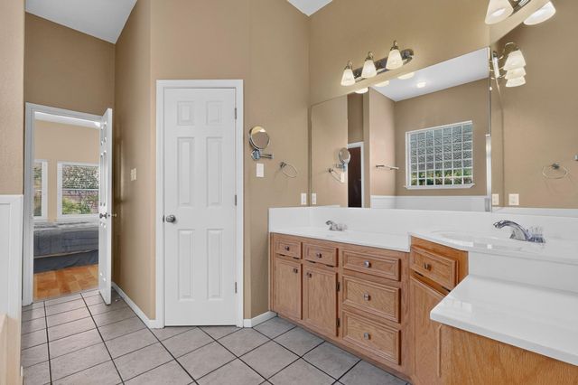 104 River Park LN, Georgetown, TX 78626