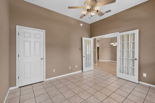 104 River Park LN, Georgetown, TX 78626