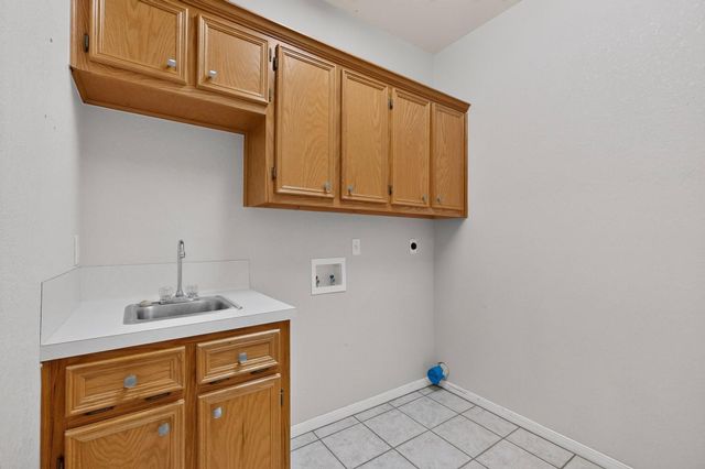 104 River Park LN, Georgetown, TX 78626