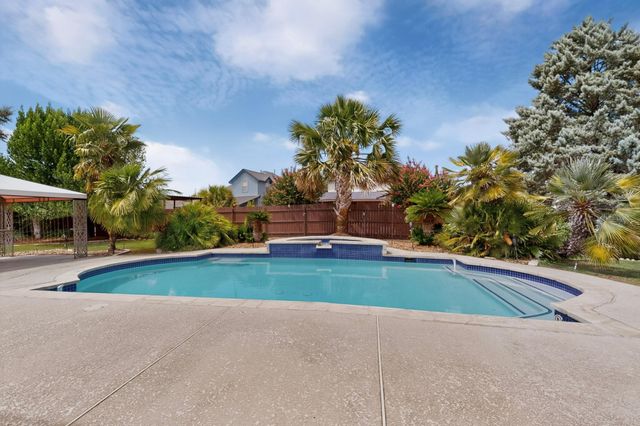 104 River Park LN, Georgetown, TX 78626