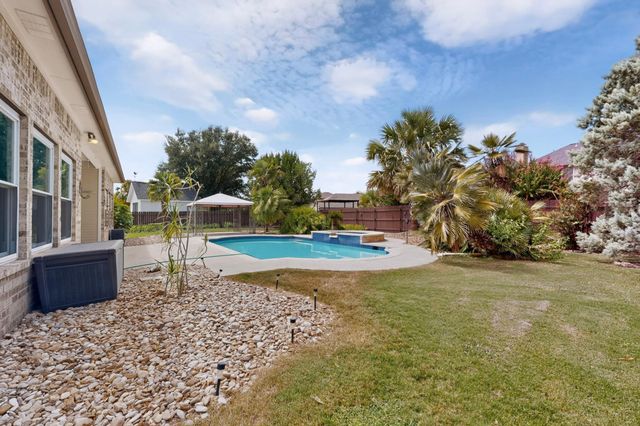 104 River Park LN, Georgetown, TX 78626
