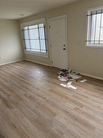 9397 Appoline Street, Detroit, MI 48228