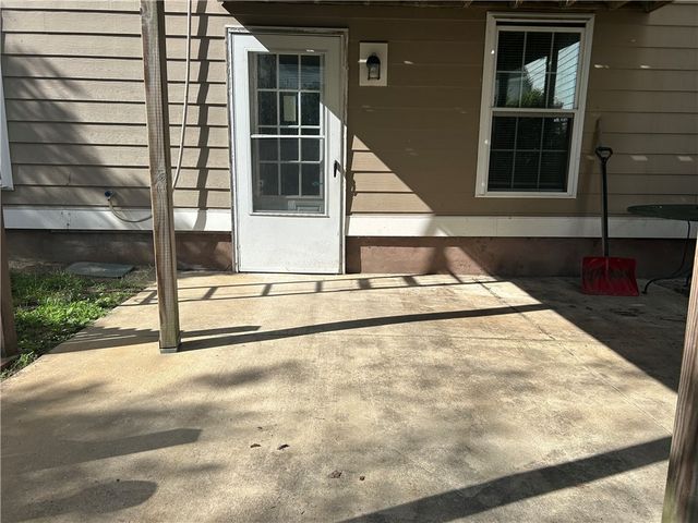 982 Plainfield Street 4, Johnston, RI 02919