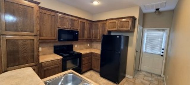 7252 Mansions G4, Corpus Christi, TX 78414