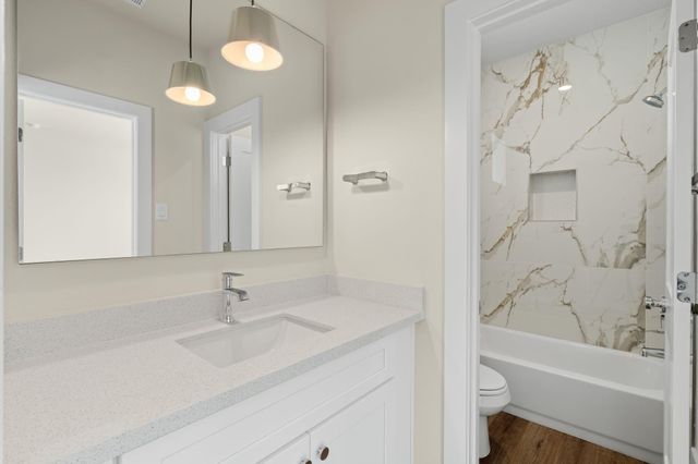 5622 Bertellis Lane, Houston, TX 77091