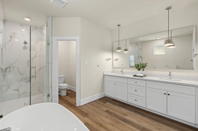 5622 Bertellis Lane, Houston, TX 77091