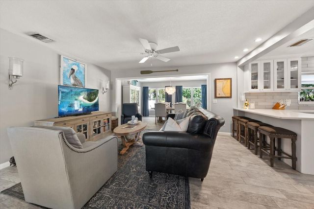 1729 LAURIE LANE, Belleair, FL 33756