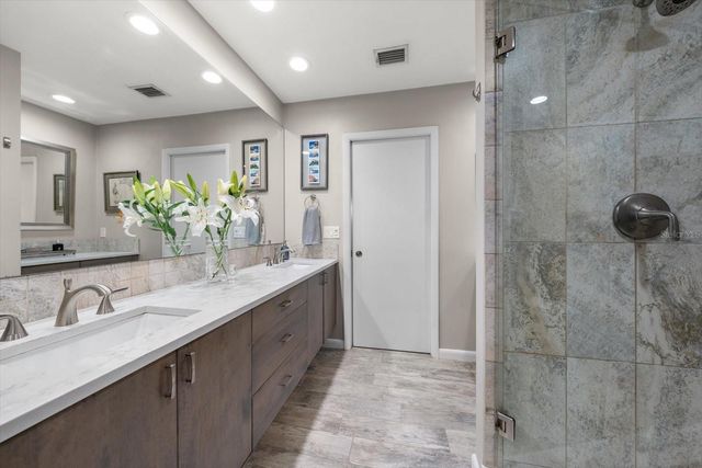 1729 LAURIE LANE, Belleair, FL 33756