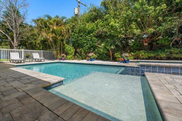 1729 LAURIE LANE, Belleair, FL 33756