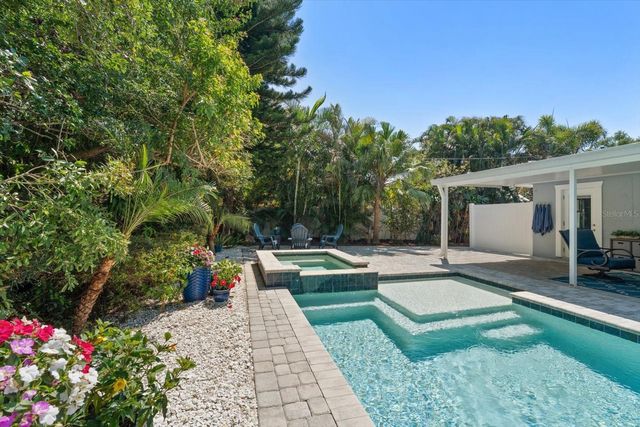 1729 LAURIE LANE, Belleair, FL 33756