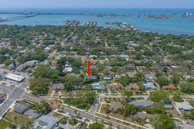 1729 LAURIE LANE, Belleair, FL 33756