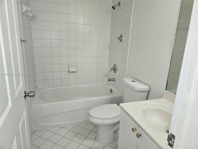 1261 SE 29th St 206-25, Homestead, FL 33035