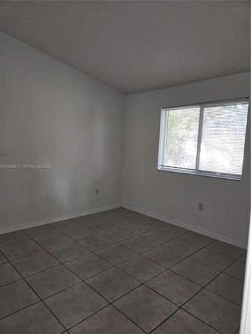 1261 SE 29th St 206-25, Homestead, FL 33035