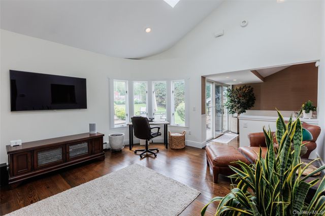 7 Longacre Drive, Huntington, NY 11743