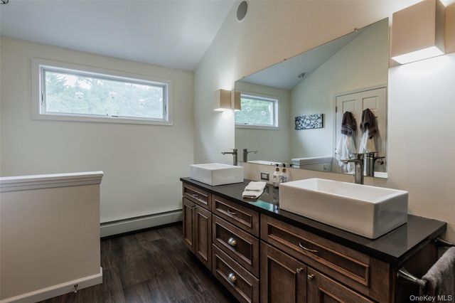 7 Longacre Drive, Huntington, NY 11743