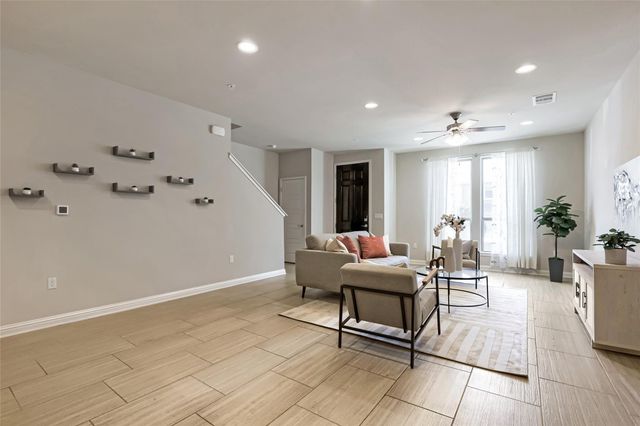 13800 Lyndhurst ST 203, Austin, TX 78717