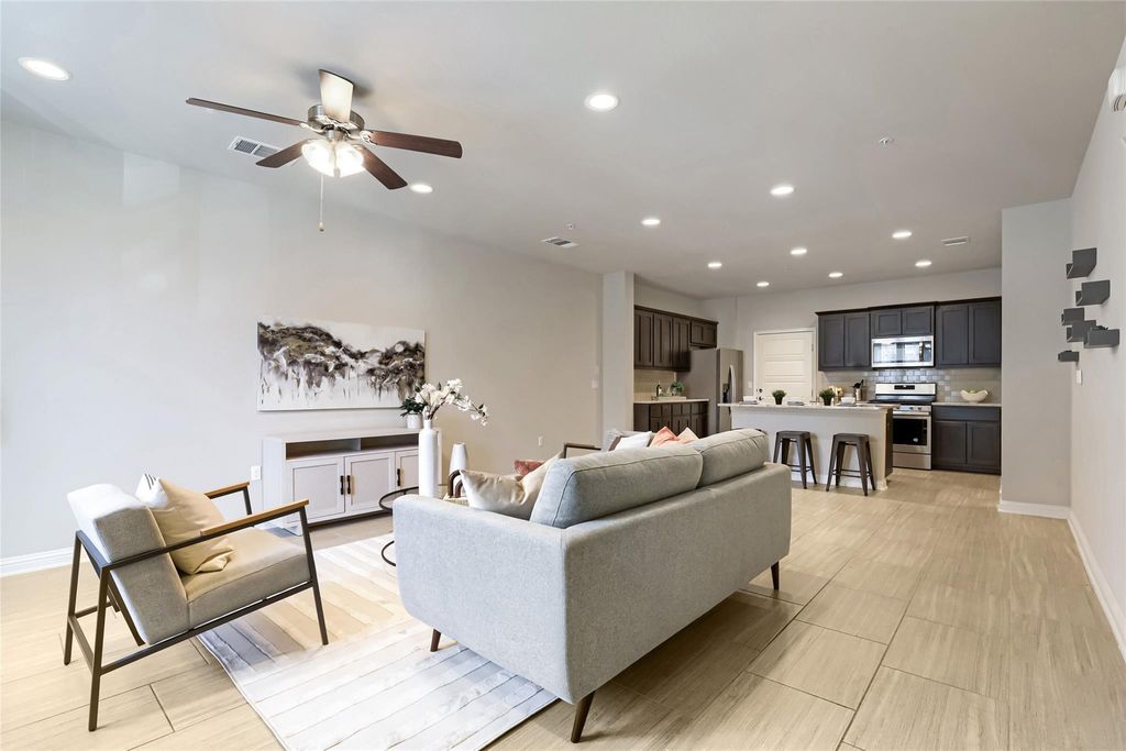 13800 Lyndhurst ST 203, Austin, TX 78717