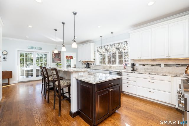 7 Hill Top Road, Morris, CT 06763