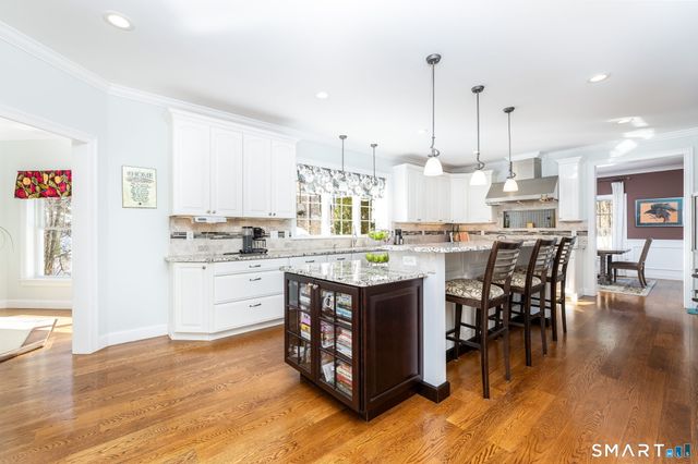 7 Hill Top Road, Morris, CT 06763