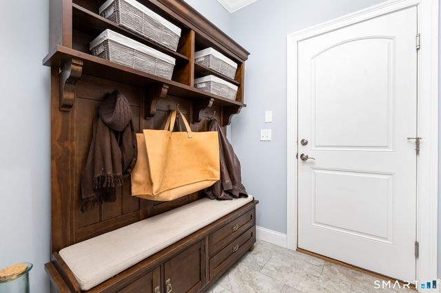 7 Hill Top Road, Morris, CT 06763