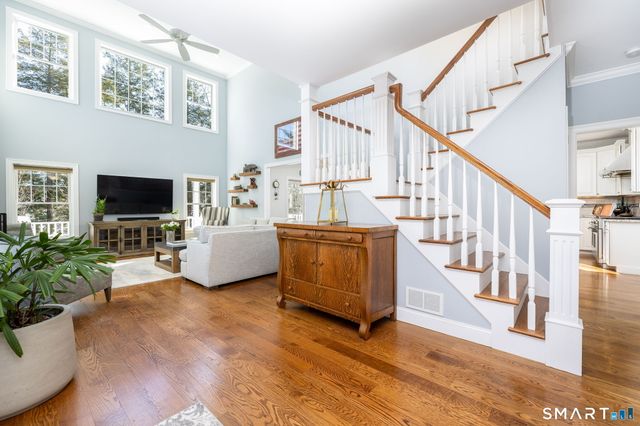 7 Hill Top Road, Morris, CT 06763