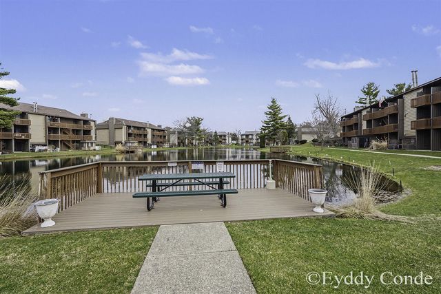 2945 Byron Center Avenue E, Wyoming, MI 49519