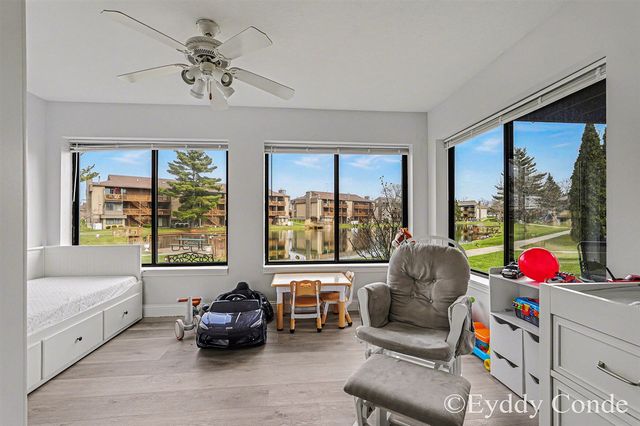 2945 Byron Center Avenue E, Wyoming, MI 49519