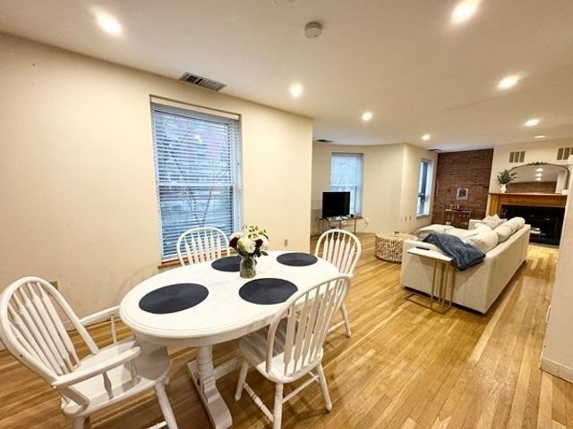 96 Gainsborough Street 103W, Boston, MA 02115