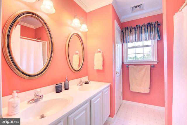 15620 OLD WATERFORD RD, Waterford, VA 20197