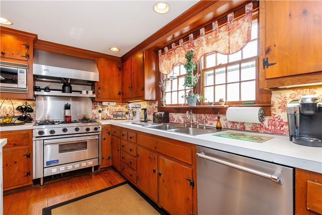 241 Howland Road, East Greenwich, RI 02818