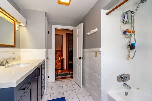 241 Howland Road, East Greenwich, RI 02818