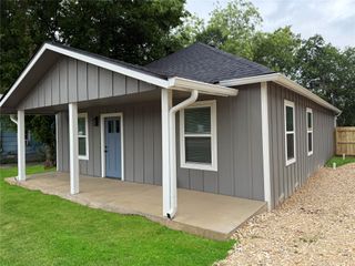 309 N Rockdale ST, Lexington, TX 78947