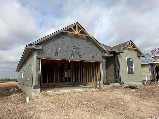 424 Honeydew Way, Seguin, TX 78155