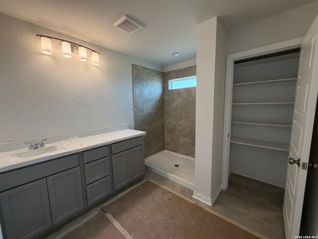 424 Honeydew Way, Seguin, TX 78155