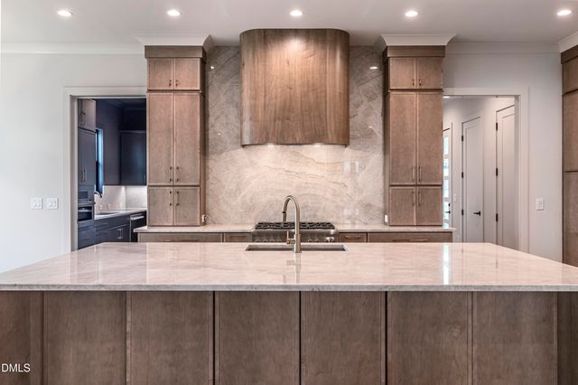 6716 Valley Woods Lane, Cary, NC 27519