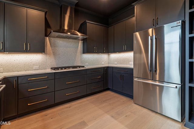 6716 Valley Woods Lane, Cary, NC 27519