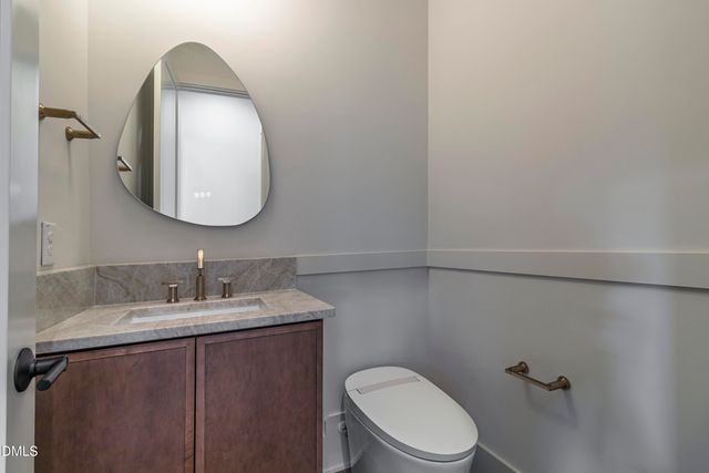 6716 Valley Woods Lane, Cary, NC 27519