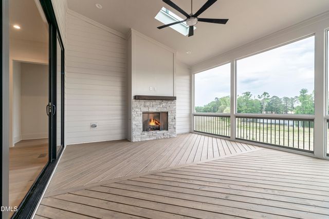 6716 Valley Woods Lane, Cary, NC 27519