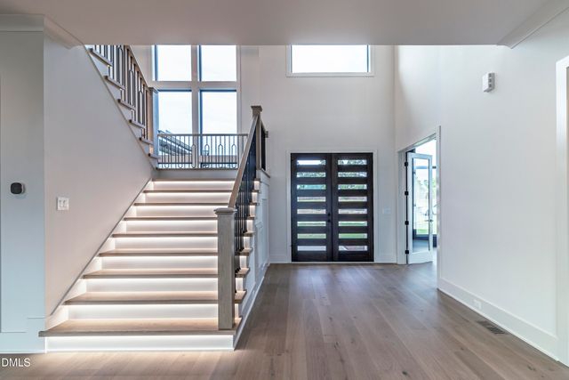 6716 Valley Woods Lane, Cary, NC 27519