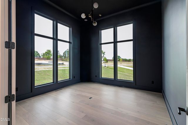 6716 Valley Woods Lane, Cary, NC 27519