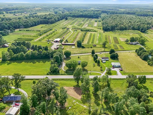 268 Mike Muncey Rd, Mcminnville, TN 37110