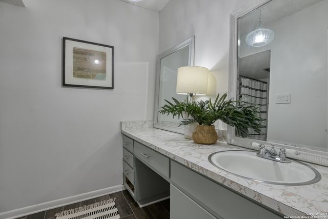 8715 Starcrest Dr Apt 58, San Antonio, TX 78217