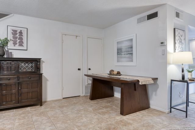 8715 Starcrest Dr Apt 58, San Antonio, TX 78217