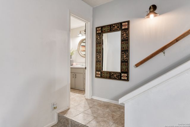 8715 Starcrest Dr Apt 58, San Antonio, TX 78217