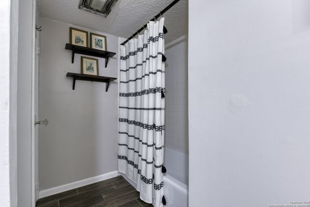 8715 Starcrest Dr Apt 58, San Antonio, TX 78217