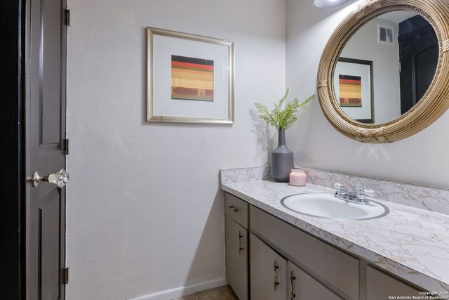 8715 Starcrest Dr Apt 58, San Antonio, TX 78217