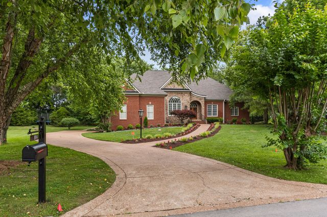 804 Highgrove Cir, Franklin, TN 37069