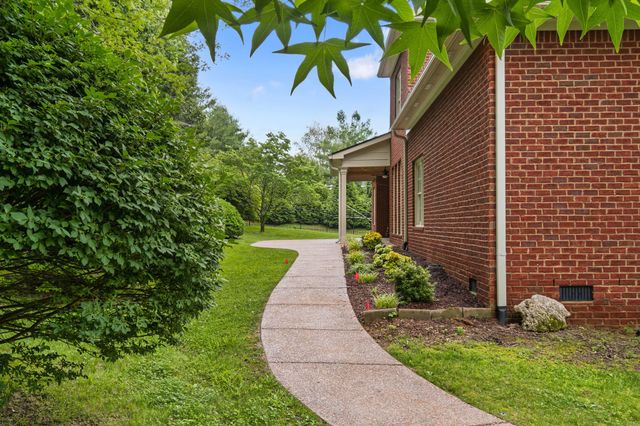 804 Highgrove Cir, Franklin, TN 37069