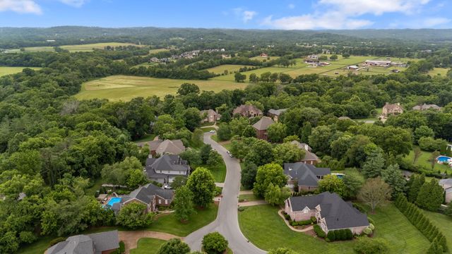 804 Highgrove Cir, Franklin, TN 37069