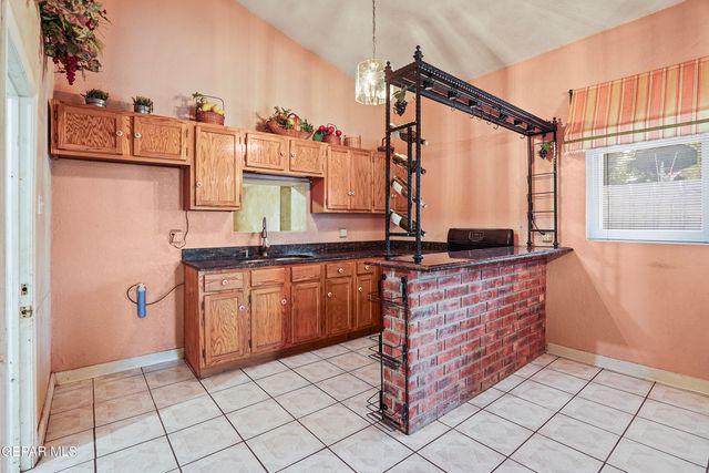 306 A Street SW, Fabens, TX 79838